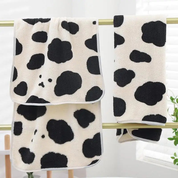 Fade Resistant Cow Print Bath Towel Set