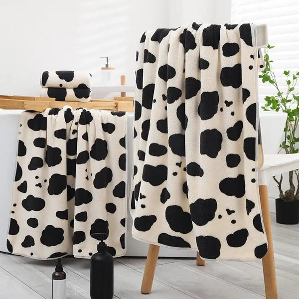 Fade Resistant Cow Print Bath Towel Set