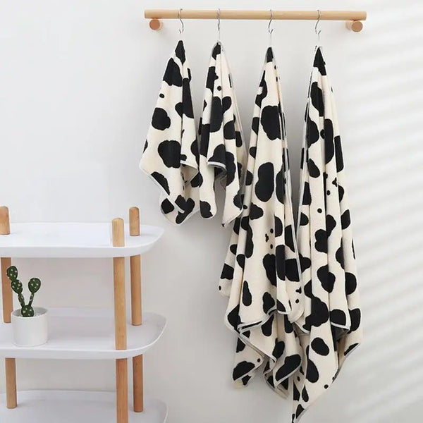 Fade Resistant Cow Print Bath Towel Set