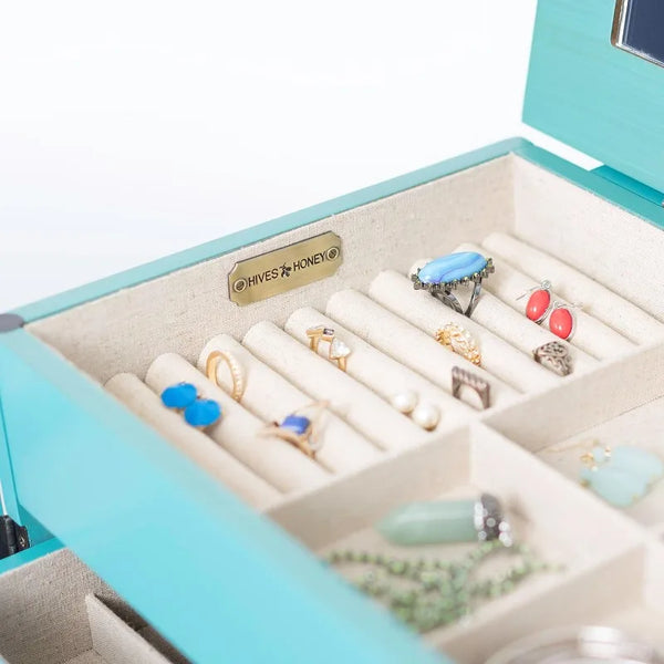 Fully Locking Jewelry Organization Storage - jenshomeandgardendecor