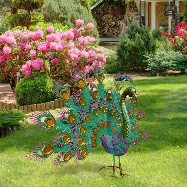 Metal Peacock Garden Statue - jenshomeandgardendecor