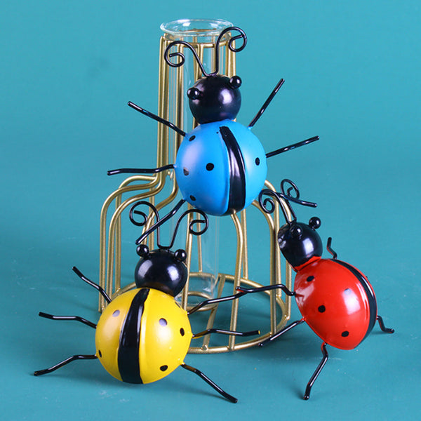 Metal Ladybug Wall Hanging Decor - jenshomeandgardendecor